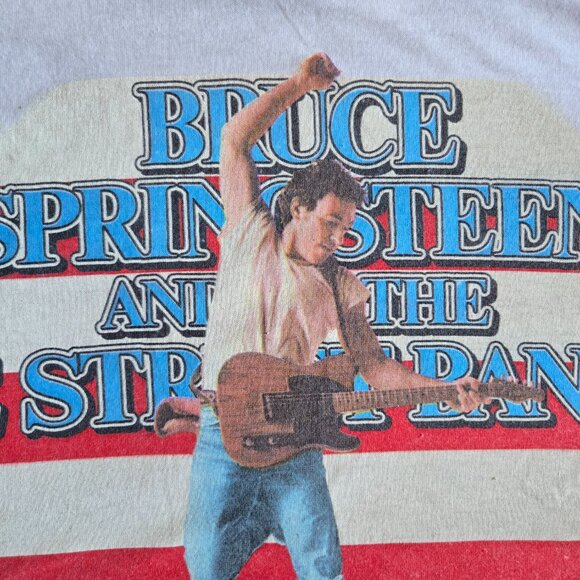 Vintage Bruce Springsteen Sleeveless T-Shirt from the Born in the USA Concert - Picture 9 of 10